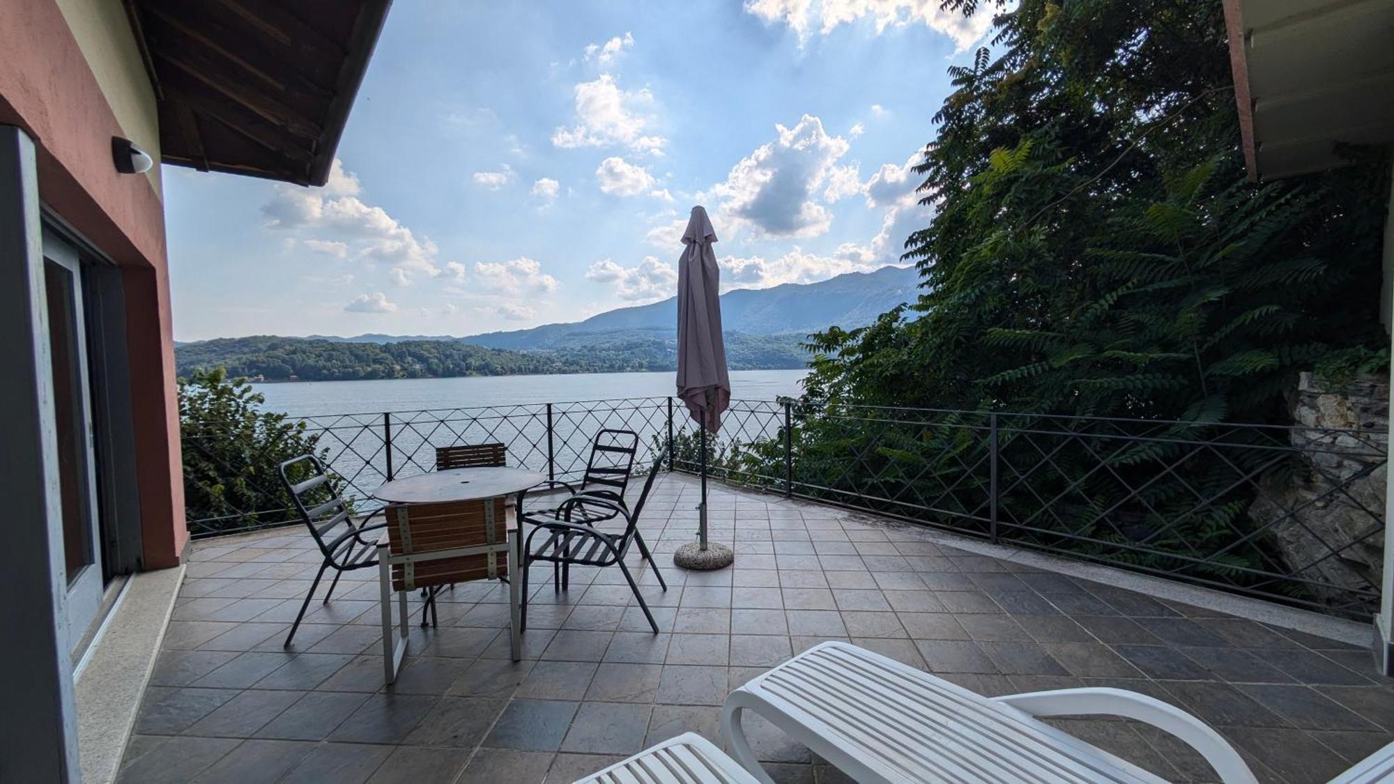 Casa Sul Lago Orta Орта-Сан-Джулио Экстерьер фото